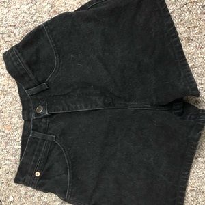 Nuovo Country Seat Jeanswear Black Jean Shorts